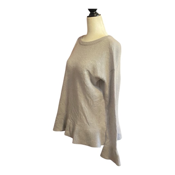 Cashmere sweater. Lord & Taylor. - Picture 3 of 16